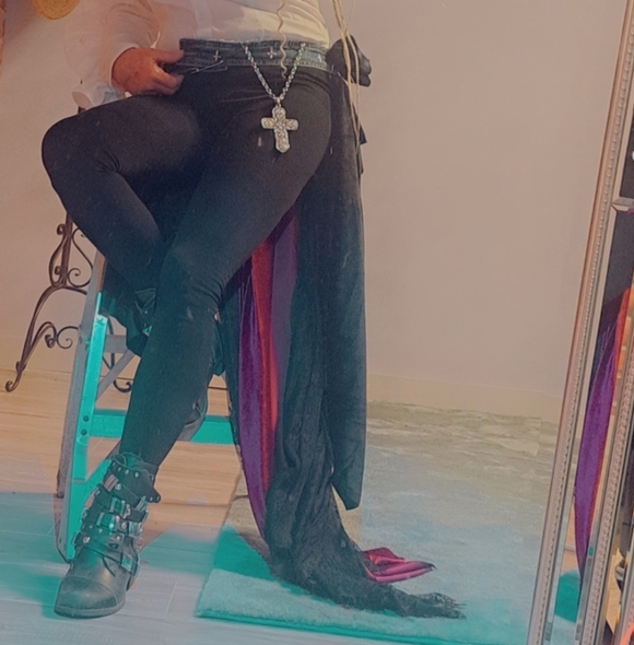 Gothic/Velvet BUSTLE SKIRT - Picture 13 of 14